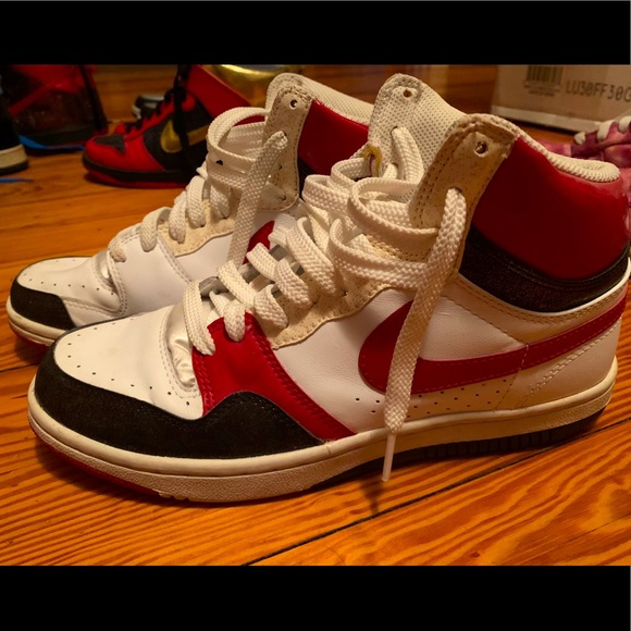 nike high tops red black white